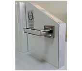 Влагостойкая дверь ПВХ EtaDoor с иллюминатором белая одностворчатая с ПВХ кромкой